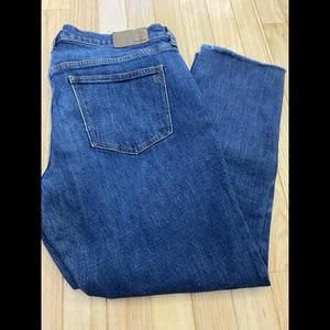 Madewell Women's The High-Rise Slim Boyjean in Medium Wash Size 28 Raw Hem